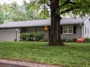 2216 SW Wayne Ave, Topeka, KS 66611