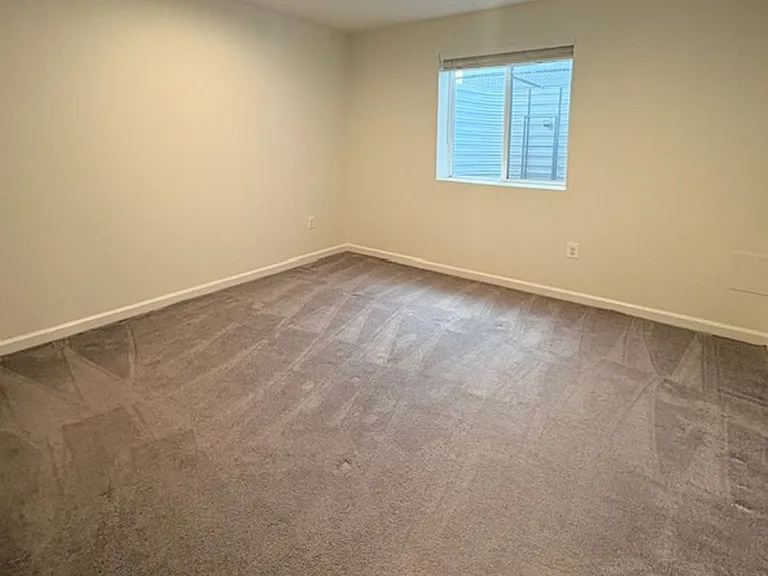 22110 Fulmer Ave — Photo 40