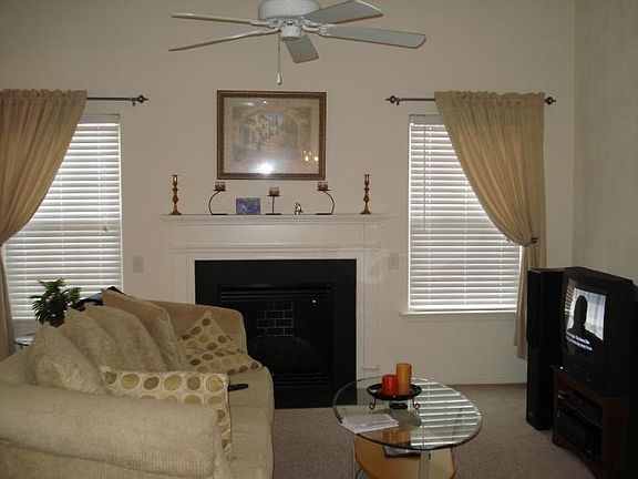3rd image of 6101 Cambridge Dr W