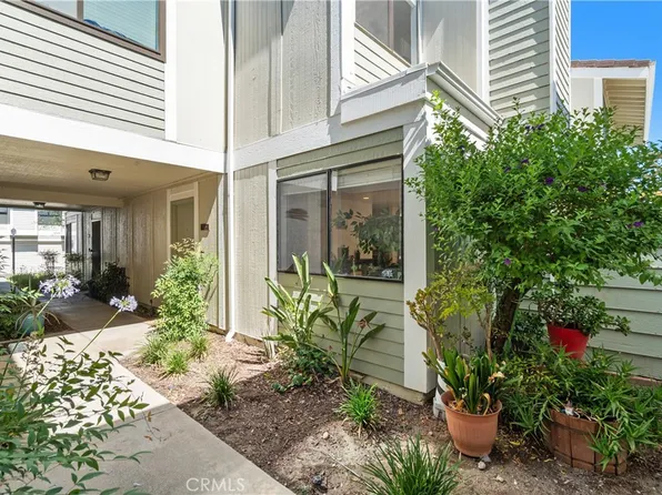 27074 Hidaway Ave Unit 3, Santa Clarita, CA 91351