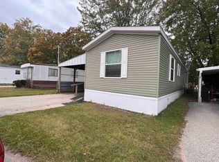 1401 N 23rd St TRAILER 104, Escanaba, MI 49829