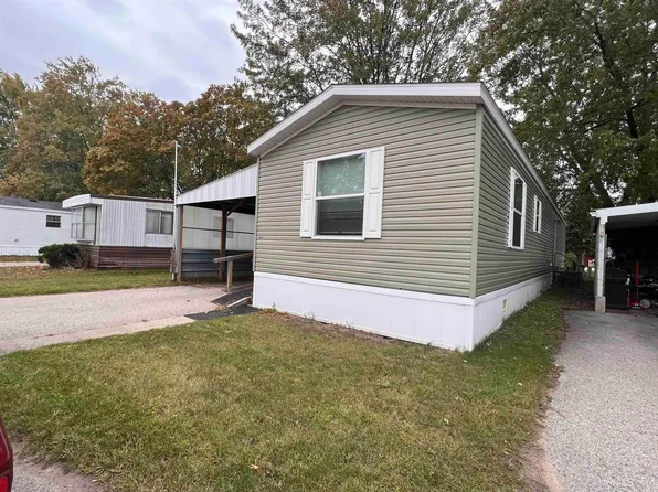 1401 N 23rd St Trailer 104, Escanaba, MI 49829