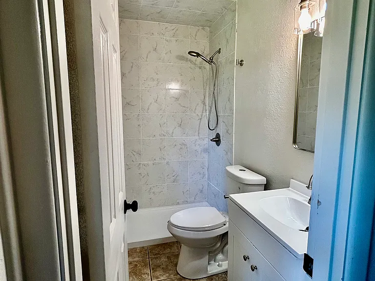 106 Deerfield Dr — Photo 13
