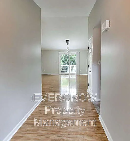 9518 Bent Brook Dr — Photo 4