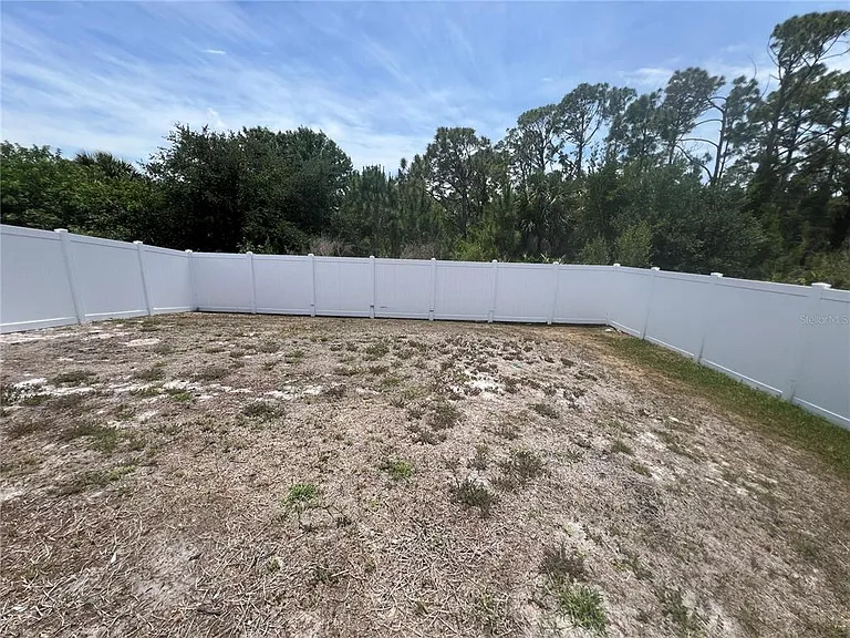 12073 Henley Ave — Photo 36