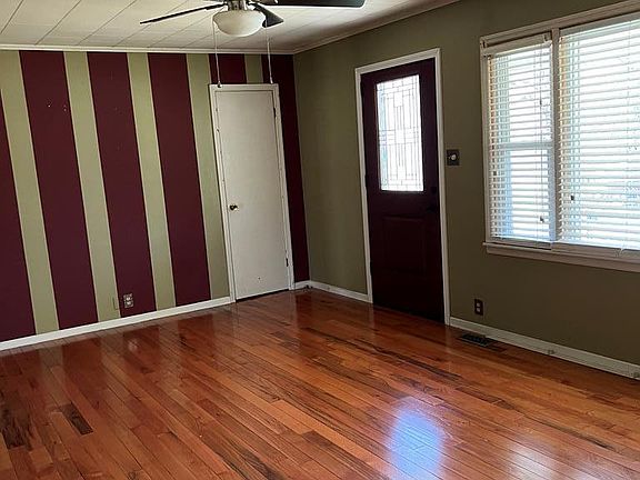 2nd image of 102 Smith Ave
