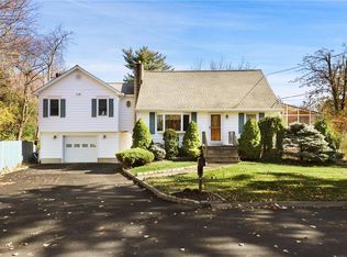 1926 Maple Hill St, Yorktown Heights, NY 10598