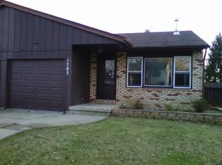 1785 Sheffield Dr, Elgin, IL 60123
