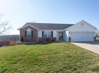 220 Cuivre Ridge Dr, Troy, MO 63379