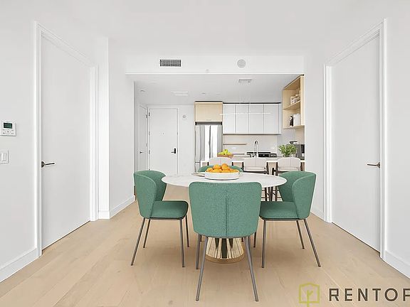 2nd image of 622 11th Ave #708