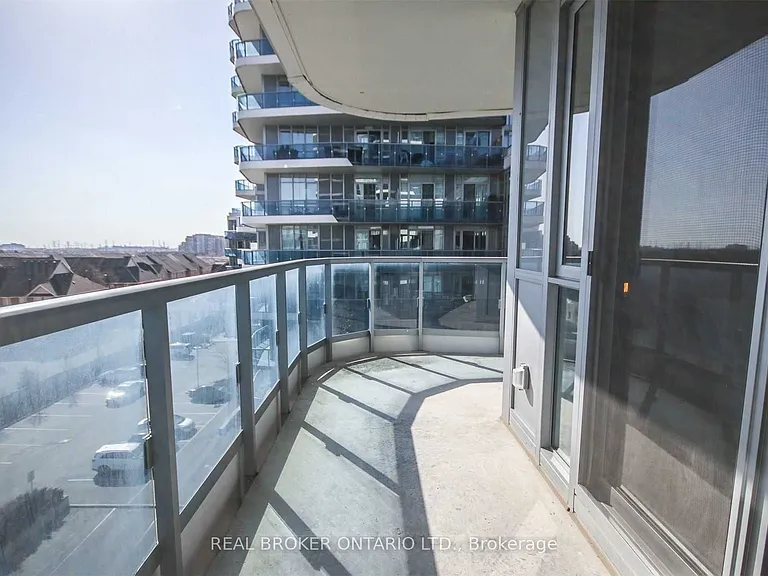9471 Yonge St #623 — Photo 22