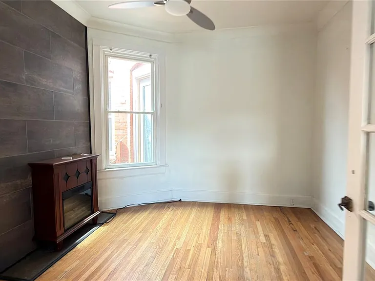 123 S Pennsylvania St #5 — Photo 6