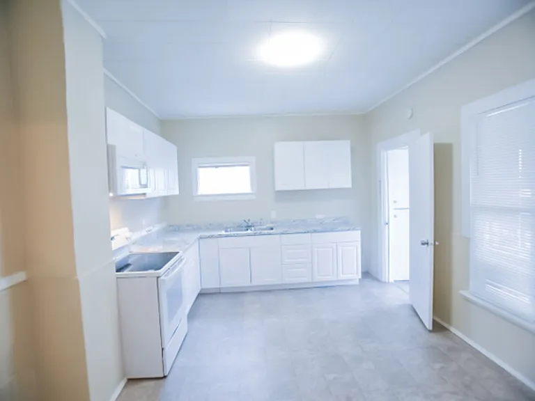 3619 Lombard Ave — Photo 11