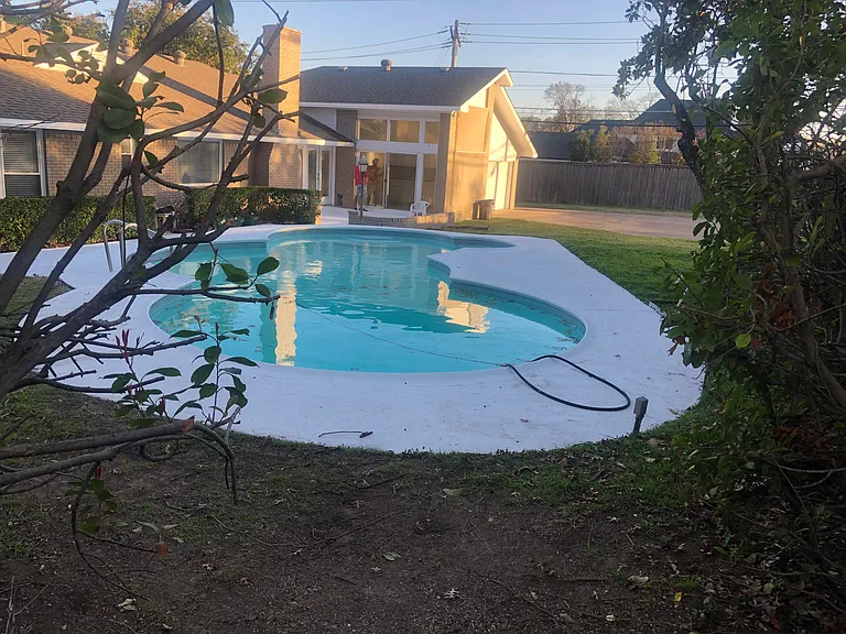 11333 Strait Ln — Photo 2
