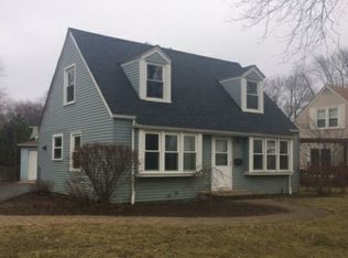 1060 Birchdale Dr, Elgin, IL 60123