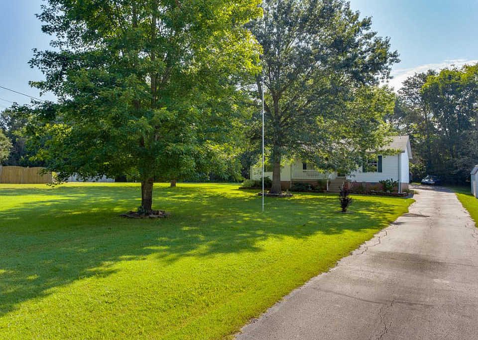 1st image of 309 Elizabeth Ct