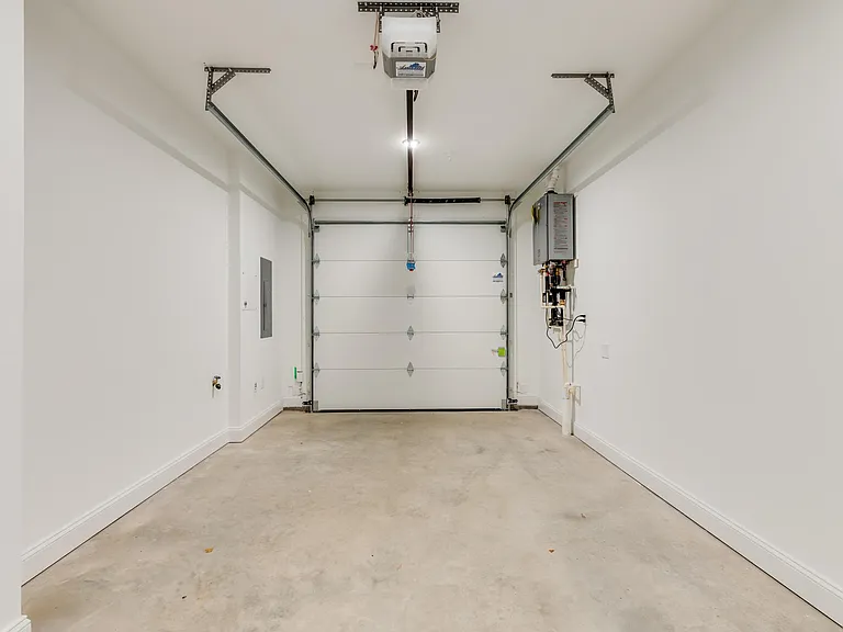 392 Armitage Walk #A — Photo 31