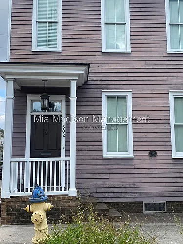 302 E 33rd St Photo 1 302 E 33rd St Photo 1