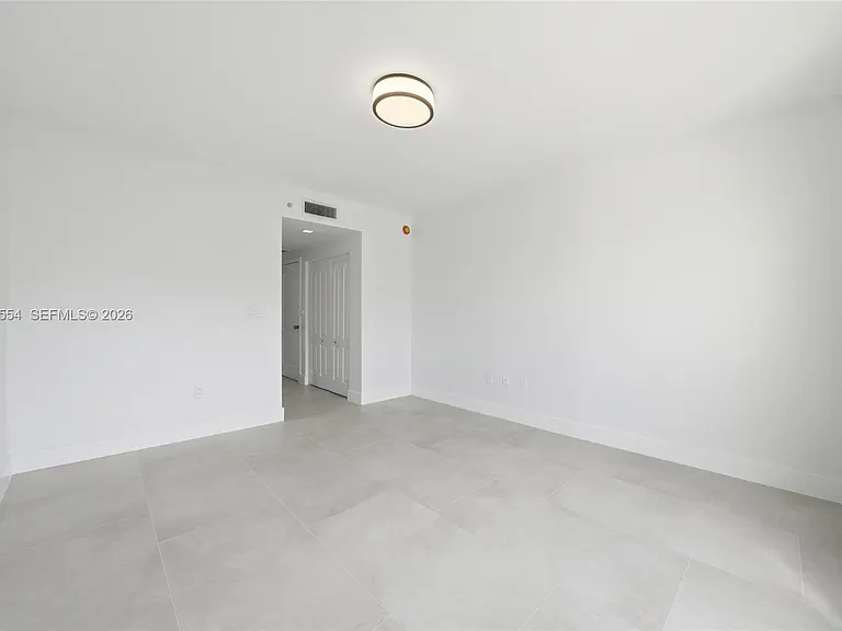 110 N Federal Hwy #1401 — Photo 18