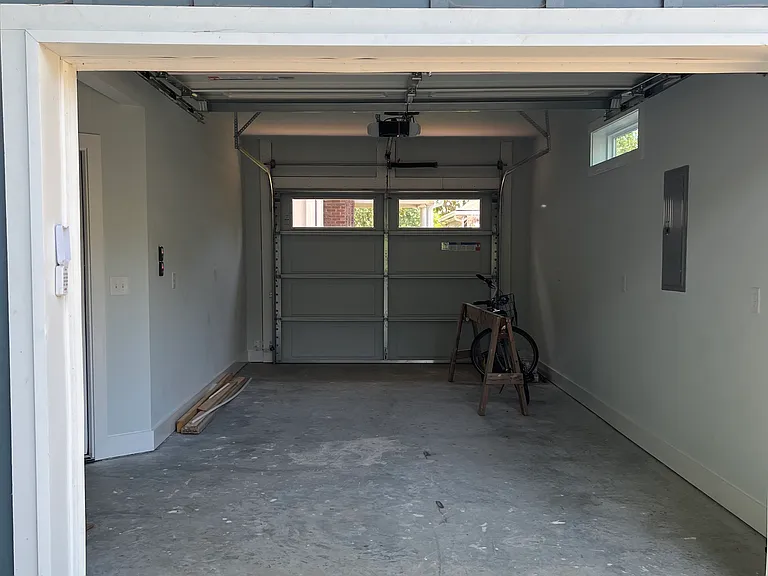 330 Chesterfield Ave — Photo 6