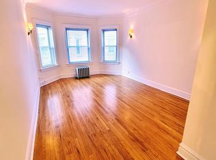 6901 N Sheridan Rd #B04B153ED, Chicago, IL 60626