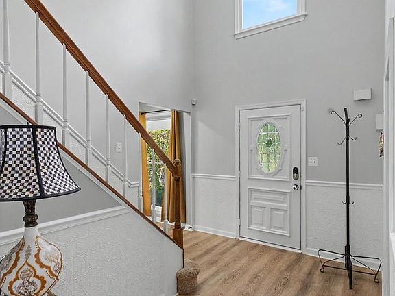 3rd image of 5000 York Ct