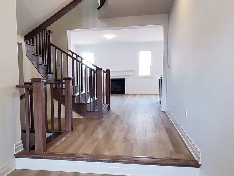 1195 Tanbark Ave — Photo 2