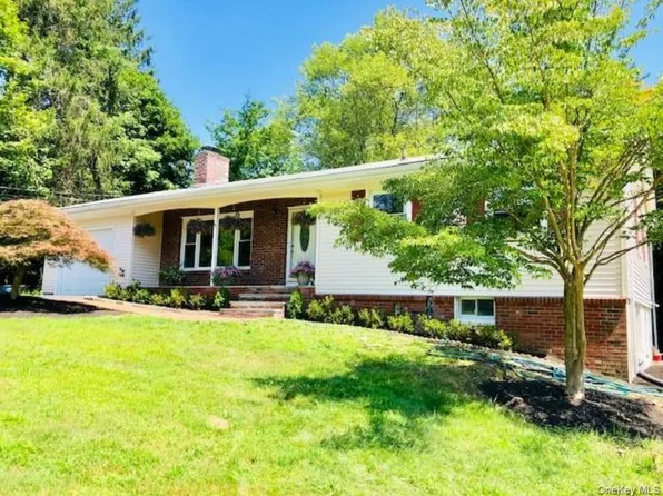 39 Benjamin Road, Mahopac, NY 10541