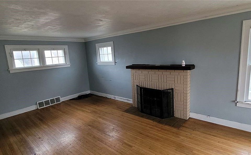 4017 Eastway Rd, South Euclid, OH 44121 | MLS #5195435 | Zillow