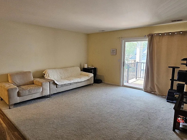 893 Golf Course Rd #8 — Photo 3