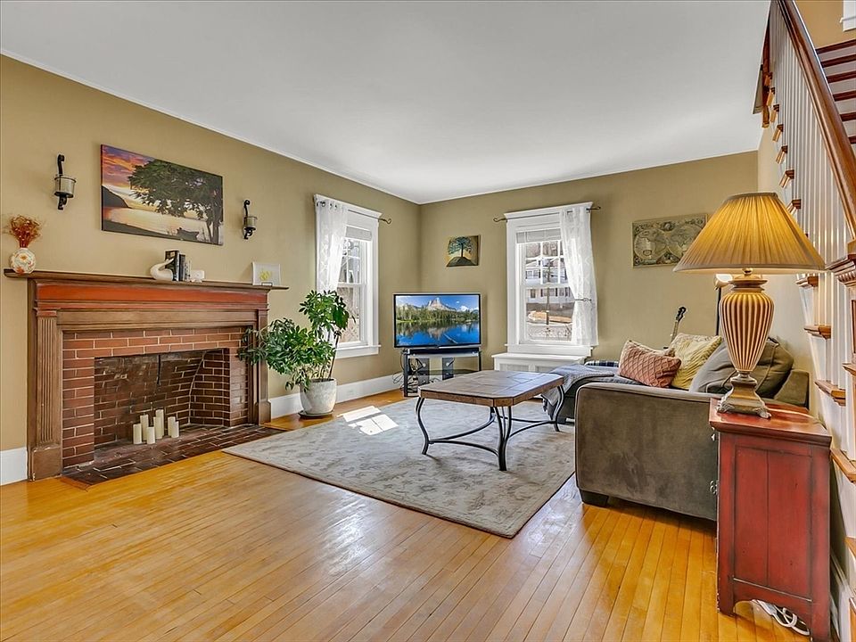 355 Rogers St, Lowell, MA 01852 Zillow