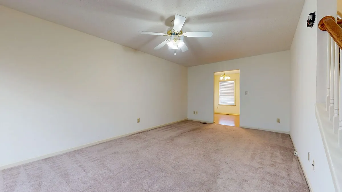 Building Photo - 660 Wilderness Trl