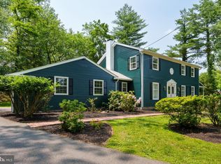 92 Lochatong Rd, Ewing, NJ 08628