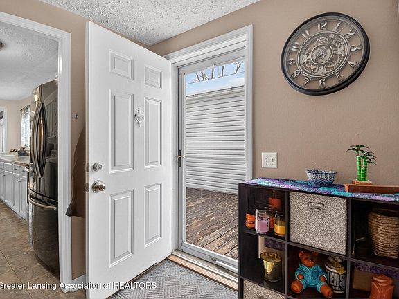 4th image of 1109 Westfield Rd