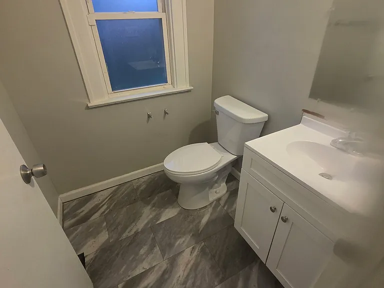 550 Sheldon Ave — Photo 7