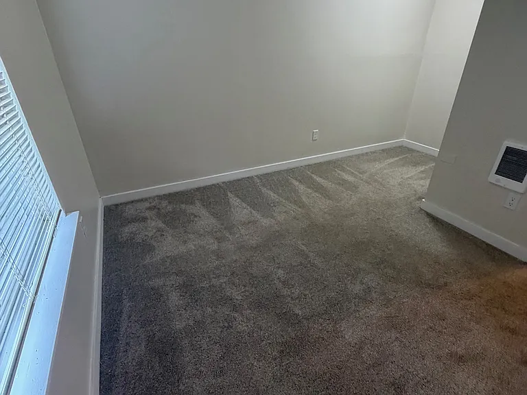34019 1st Cir S — Photo 5