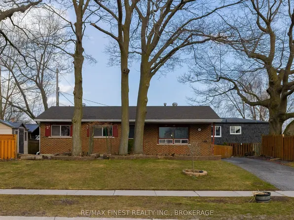 628 Stanford St, Kingston, ON K7M 6A1