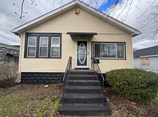 1368 Waite St, Gary, IN 46404