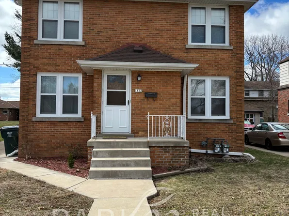 1813 E Norwich Ave, Saint Francis, WI 53235