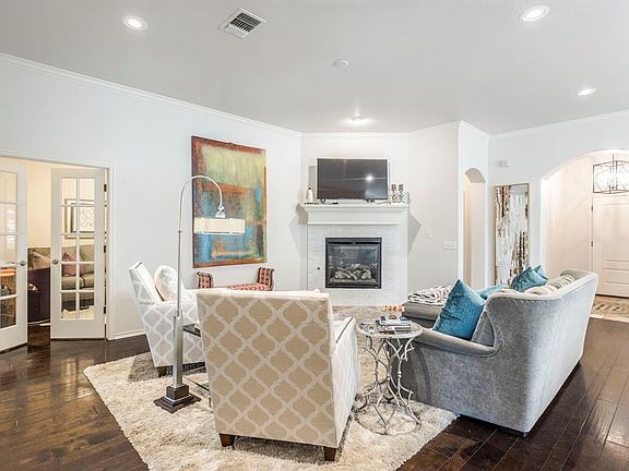 4th image of 10239 Kingston Way