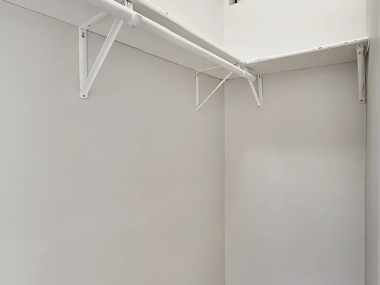 1532 N Greenview Ave #2F — Photo 5