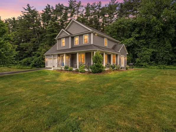 18 Pine St, Belchertown, MA 01007