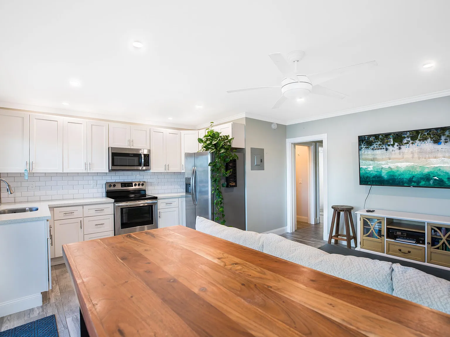 1 bed, 1.0 bath, 570 sqft, $1,850 — Photo 4
