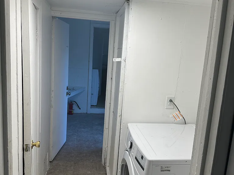 2605 French Ct — Photo 36