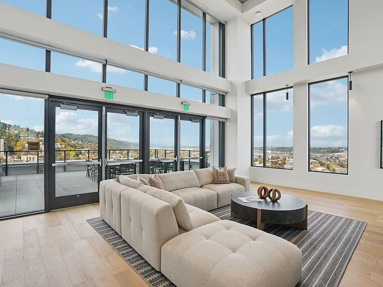 Byline Apartments — Photo 30