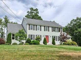 29 Appaloosa Cir, Tyngsboro, MA 01879