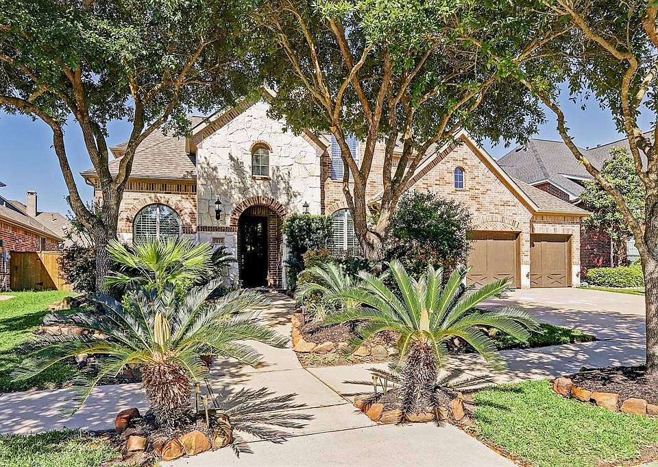 1st image of 5814 Hawthorne Garden Way