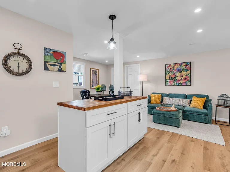 282 Carr Ave #1 — Photo 9