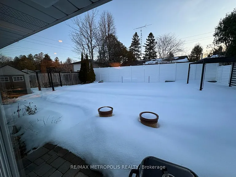 129 Briar Ct — Photo 11