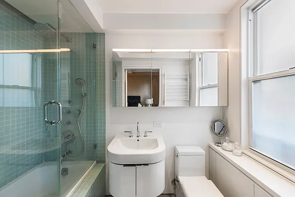 Sold by Nest Seekers International | media 9